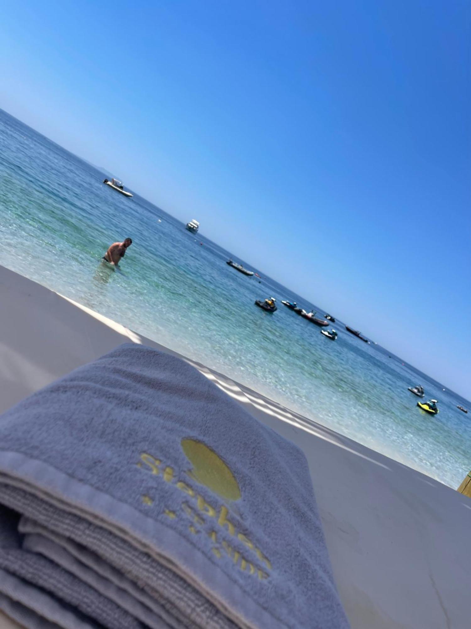 Stephen Seaside Hotel เดอร์มี ภายนอก รูปภาพ