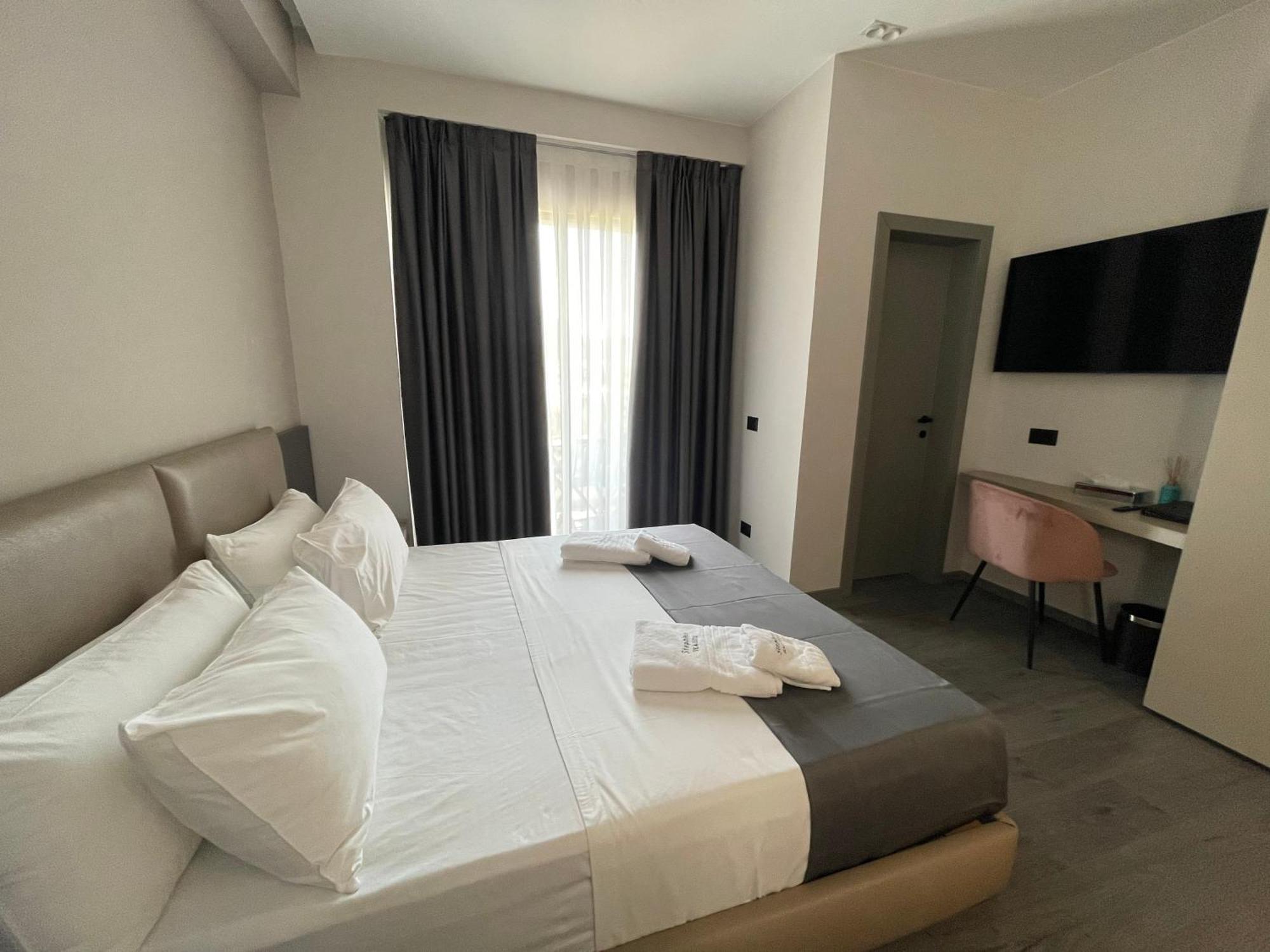 Stephen Seaside Hotel เดอร์มี ภายนอก รูปภาพ